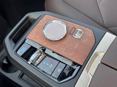 BMW iX xDrive40 - ფოტო 9