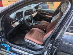BMW 5 530Li Deluxe Version Luxury - ფოტო 4