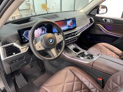BMW X5 xDrive 30Li Deluxe VersionM - ფოტო 16