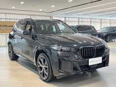 BMW X5 xDrive 30Li Deluxe VersionM - ფოტო 3