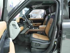 Land Rover 110 3.0T P400 X-DYNAMIC HSE - ფოტო 11