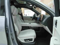 Li Auto L9 Ultra - ფოტო 13