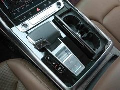 Audi Q7 55 TFSI quattro S line Version - ფოტო 10