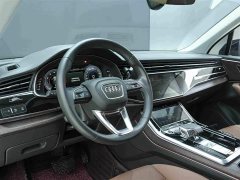 Audi Q7 55 TFSI quattro S line Version - ფოტო 7