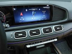 Mercedes-Benz GLS 450 4MATIC Fashion Version - ფოტო 9