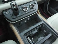 Land Rover 110 P400 Edition - ფოტო 10