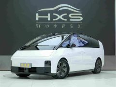 Li Auto MEGA Home Edition - ფოტო 1