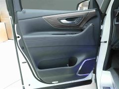 Mercedes-Benz 2.5L Edition - ფოტო 16