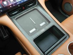 AITO M8 EREV Max Edition 37kWh 6 Edition (192) - ფოტო 11