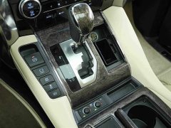 Mercedes-Benz 2.5L Premium Edition - ფოტო 10