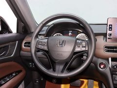 Honda UR-V 370TURBO 2WD Edition - ფოტო 12