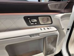 Nio ES9 102kWh Luxury Edition - ფოტო 13