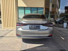 Lexus ES 200 Edition - ფოტო 9