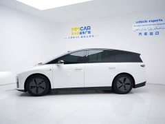 Li Auto i8 Edition - ფოტო 14