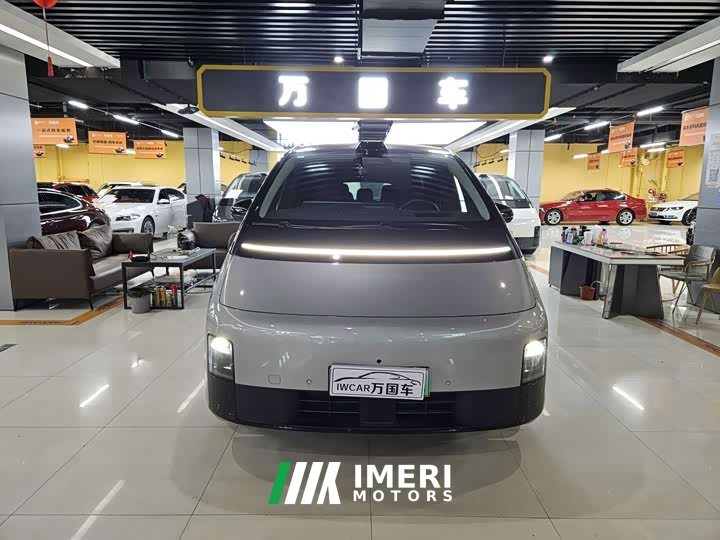 Li Auto MEGA Ultra - ავტომობილი ჩინეთიდან