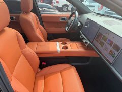 Li Auto L6 Pro - ფოტო 17