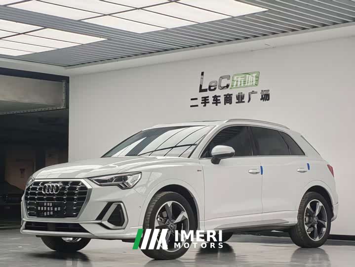 Audi Q3 35 TFSI Fashion Version(1.4T) - ავტომობილი ჩინეთიდან