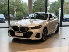 BMW 5 530Li Version M - ფოტო 1