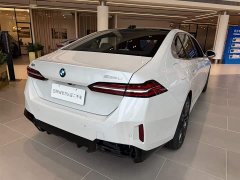BMW 5 530Li Version M - ფოტო 8