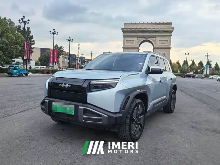 Baojun 3 501KM AWDUltra Edition - ავტომობილი ჩინეთიდან