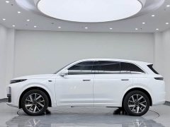 Li Auto L7 Pro - ფოტო 12