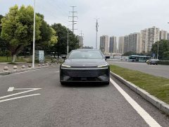 Changan UNI-V 1.5T Premium Version - ფოტო 4
