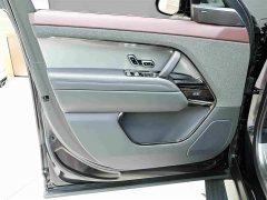Land Rover 400PS Dynamic SE - ფოტო 15