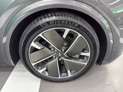 Li Auto L9 Ultra Edition - ფოტო 4