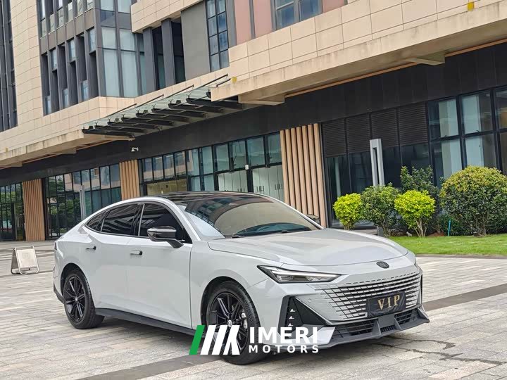 Changan UNI-V 1.5T Premium Version