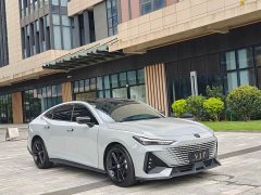Changan UNI-V 1.5T Premium Version - фото 1