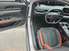 Changan UNI-V 1.5T Premium Version - фото 10