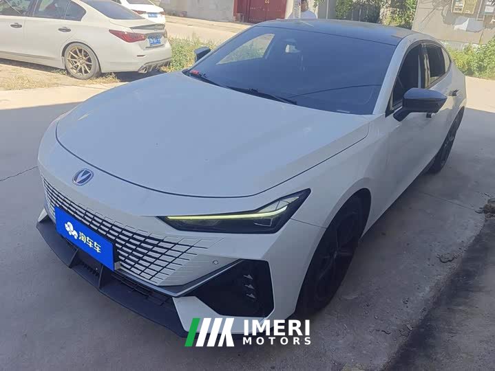 Changan UNI-V 1.5T Edition - ავტომობილი ჩინეთიდან