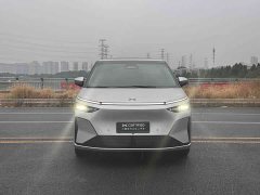 Xpeng X9 EREV 1602 Ultra - ფოტო 2
