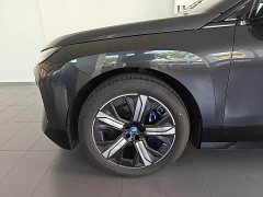 BMW iX xDrive40 - ფოტო 4