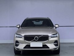 Volvo XC60 B5 AWDLuxury Edition - ფოტო 2