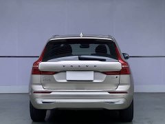 Volvo XC60 B5 AWDLuxury Edition - ფოტო 5