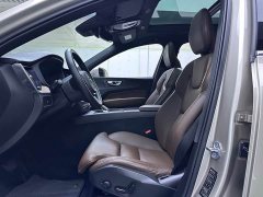 Volvo XC60 B5 AWDLuxury Edition - ფოტო 8