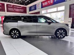 Volvo EM90 Ultra - ფოტო 5