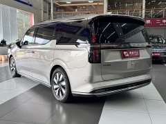 Volvo EM90 Ultra - ფოტო 8
