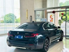 BMW 5 530Li Deluxe Version M - ფოტო 4