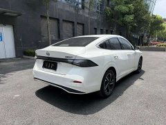 Nissan 1.6L CVT Luxury Edition - ფოტო 4