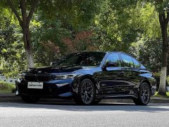 BMW 3 330i M - ფოტო 1
