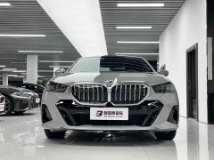 BMW 5 530i Version M - ფოტო 2