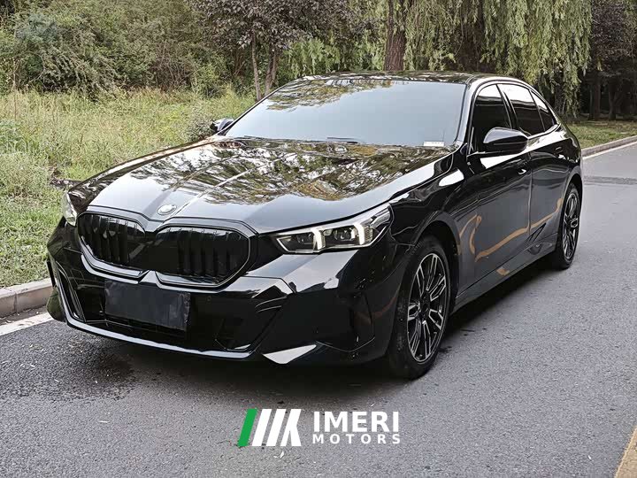 BMW 5 Series 2026 525Li M Sports Package