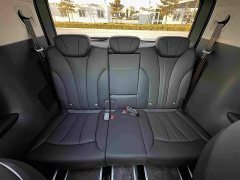 FAW HQ9 PHEV 2.0T AWDBusiness Edition - ფოტო 13
