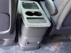 FAW HQ9 PHEV 2.0T AWDBusiness Edition - ფოტო 14