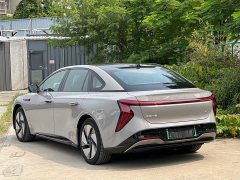 FAW EH7 640 AWD Edition - ფოტო 8