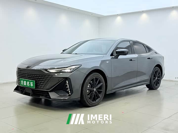 Changan UNI-V iDD 1.5T 113km Version - ავტომობილი ჩინეთიდან