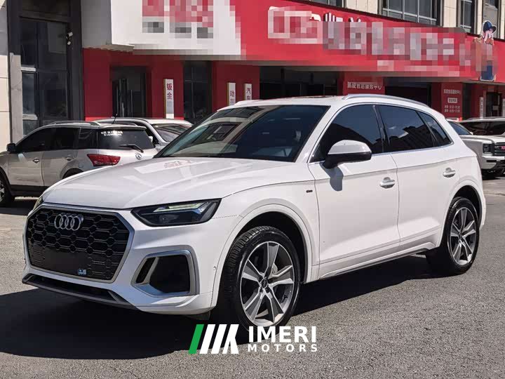 Audi Q5L 45T Luxury Version - ავტომობილი ჩინეთიდან