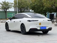 Mercedes-Benz GT 710 Edition - ფოტო 15